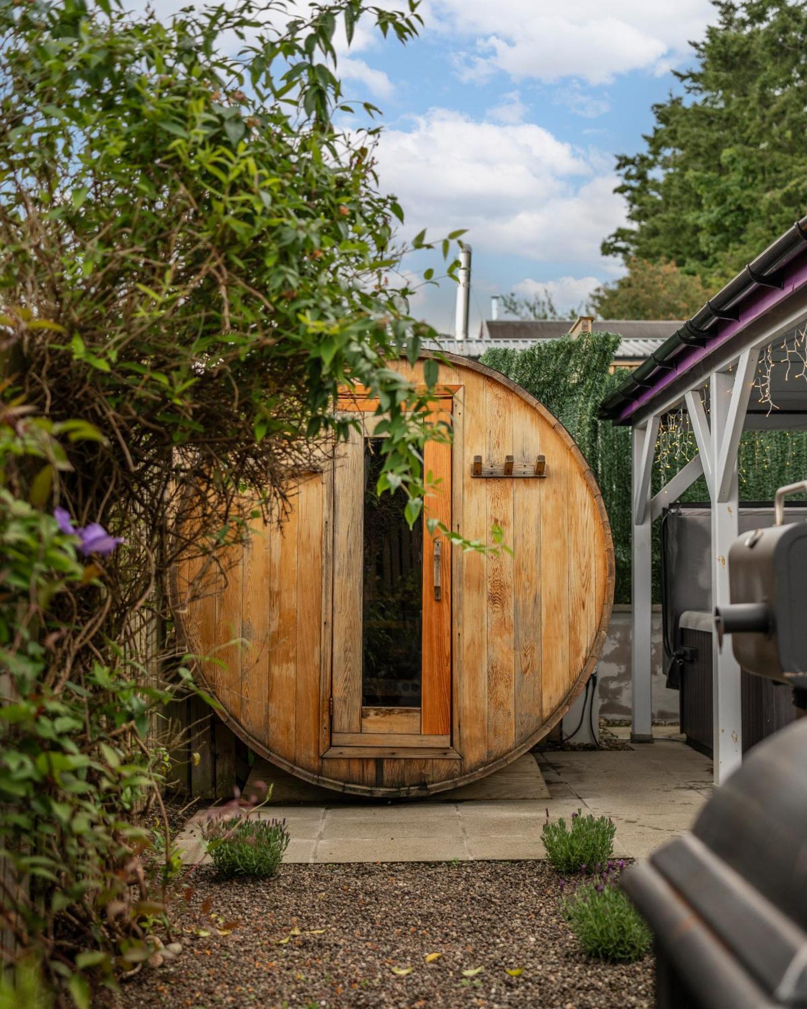 The Retreat Cabin Pitlochry Bagian luar foto